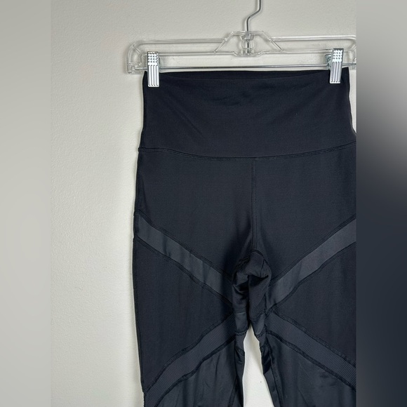 Aerie The Hugger High Waisted Ribbed Black Legging Women’s Sz M - Picture 2 of 8